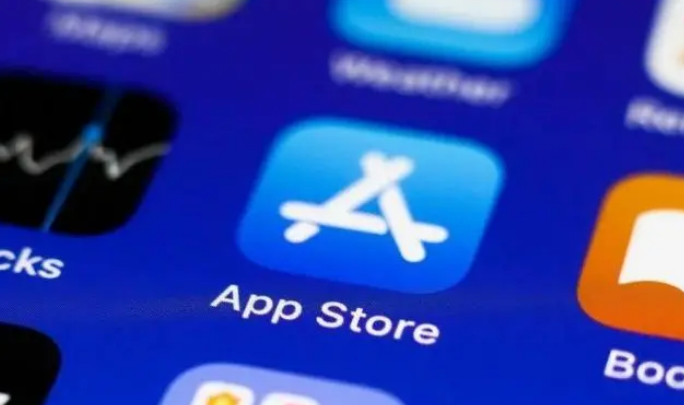 宕昌苹果手机维修分享iOS17.4离开欧盟侧载功能失效是怎么做到的 